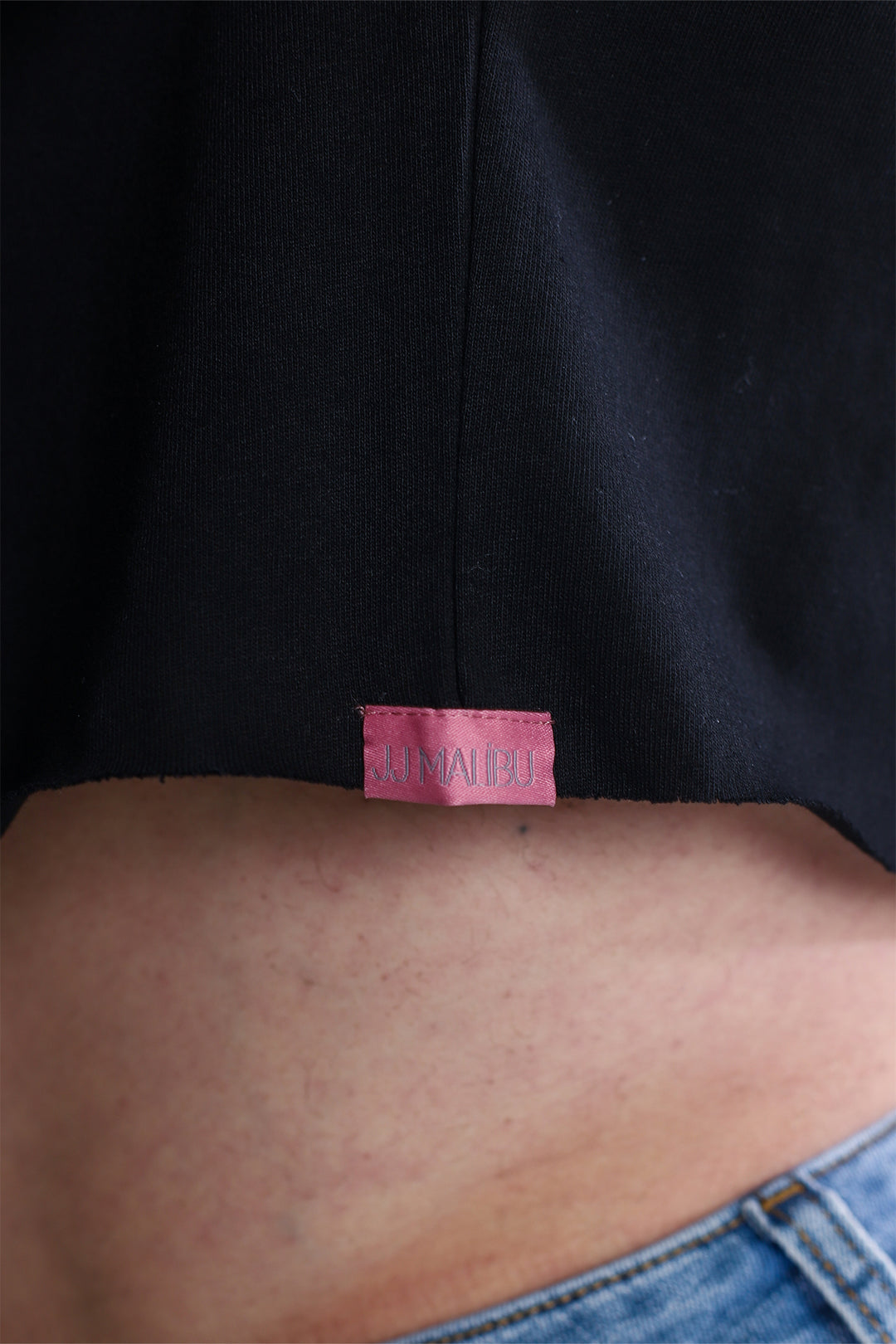 Escapism Muscle-Fit Crop Tank - Puta