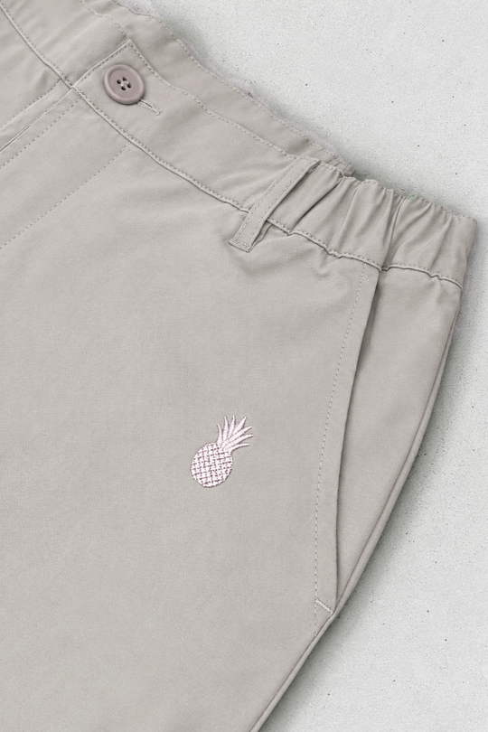 Muscle-fit Men's 2.5'' Stretchy Chino Shorts - Beige
